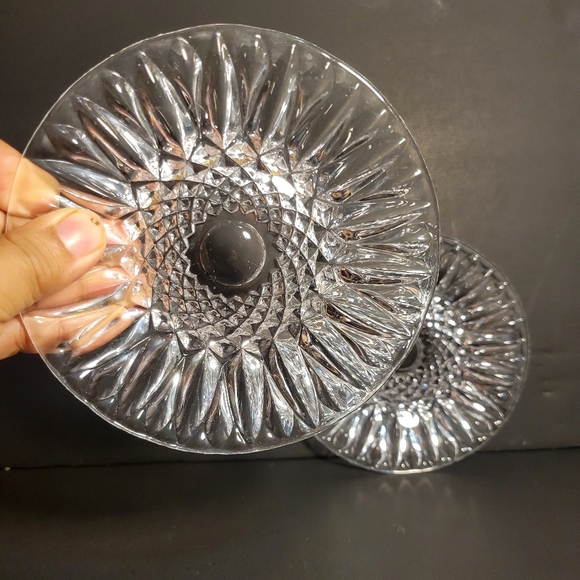 Vintage Crystal 6" bread/dessert plate sunflower/daisy design - 6”- Set of 2 - Picture 3 of 4